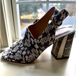 MK Michael Kors size 8 (38) python sandals